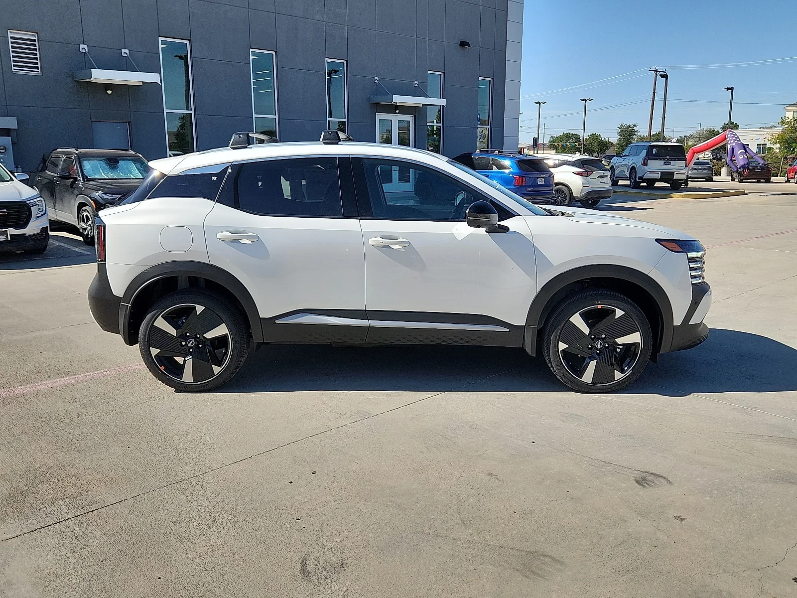 New 2026 QAC Aspen Whit Nissan SR Front-Wheel Drive image 5