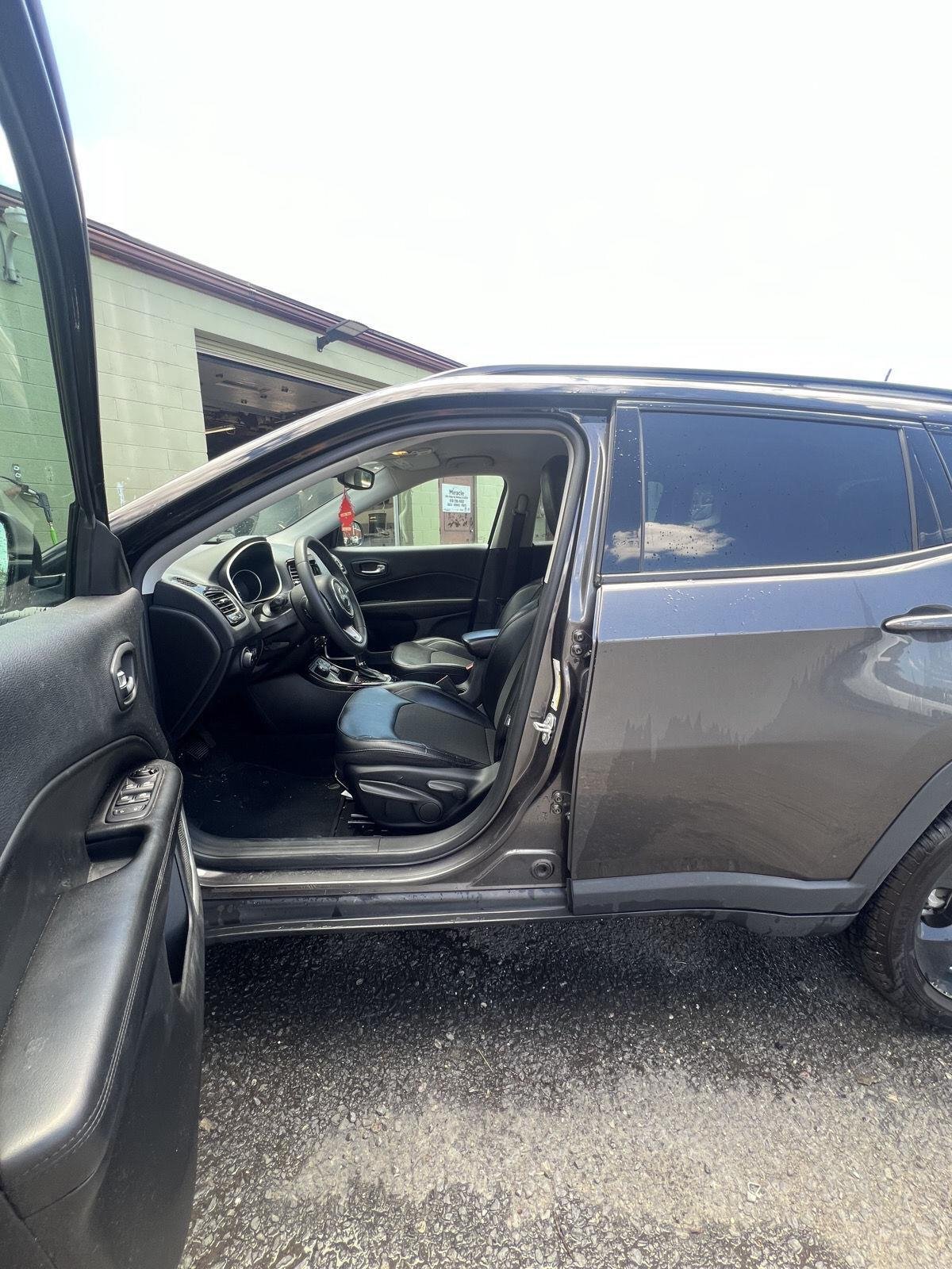 Used 2021 GRANITE CRYSTAL JEEP ALTITUDE image 14