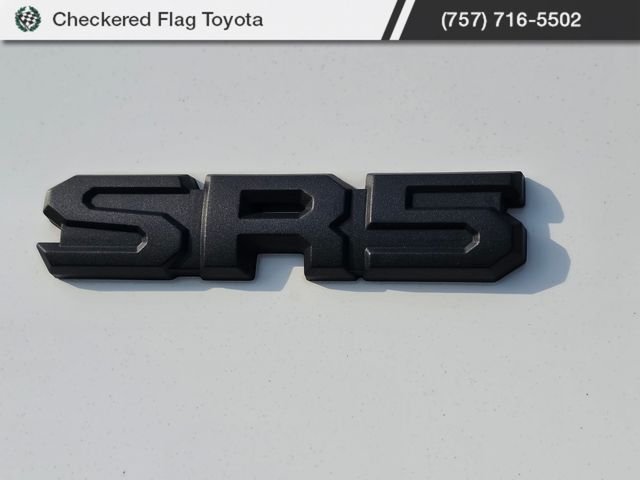 Used 2025 Ice Cap Toyota SR5 image 9
