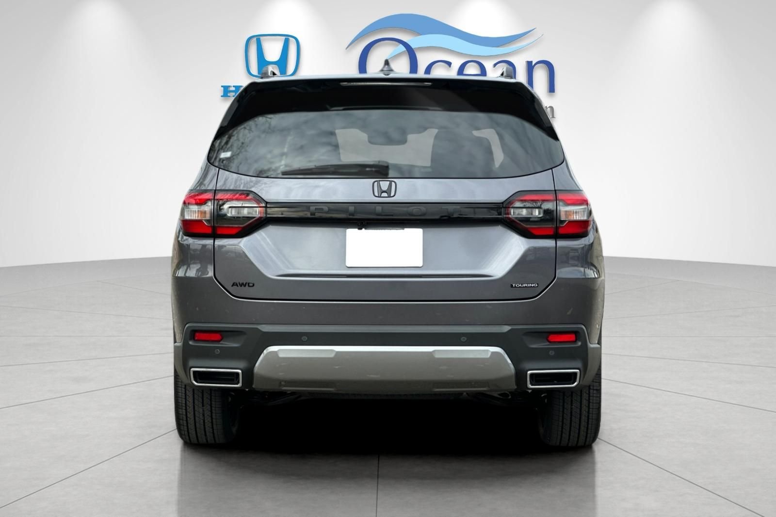 New 2026 Modern Steel Metallic Honda Touring image 4