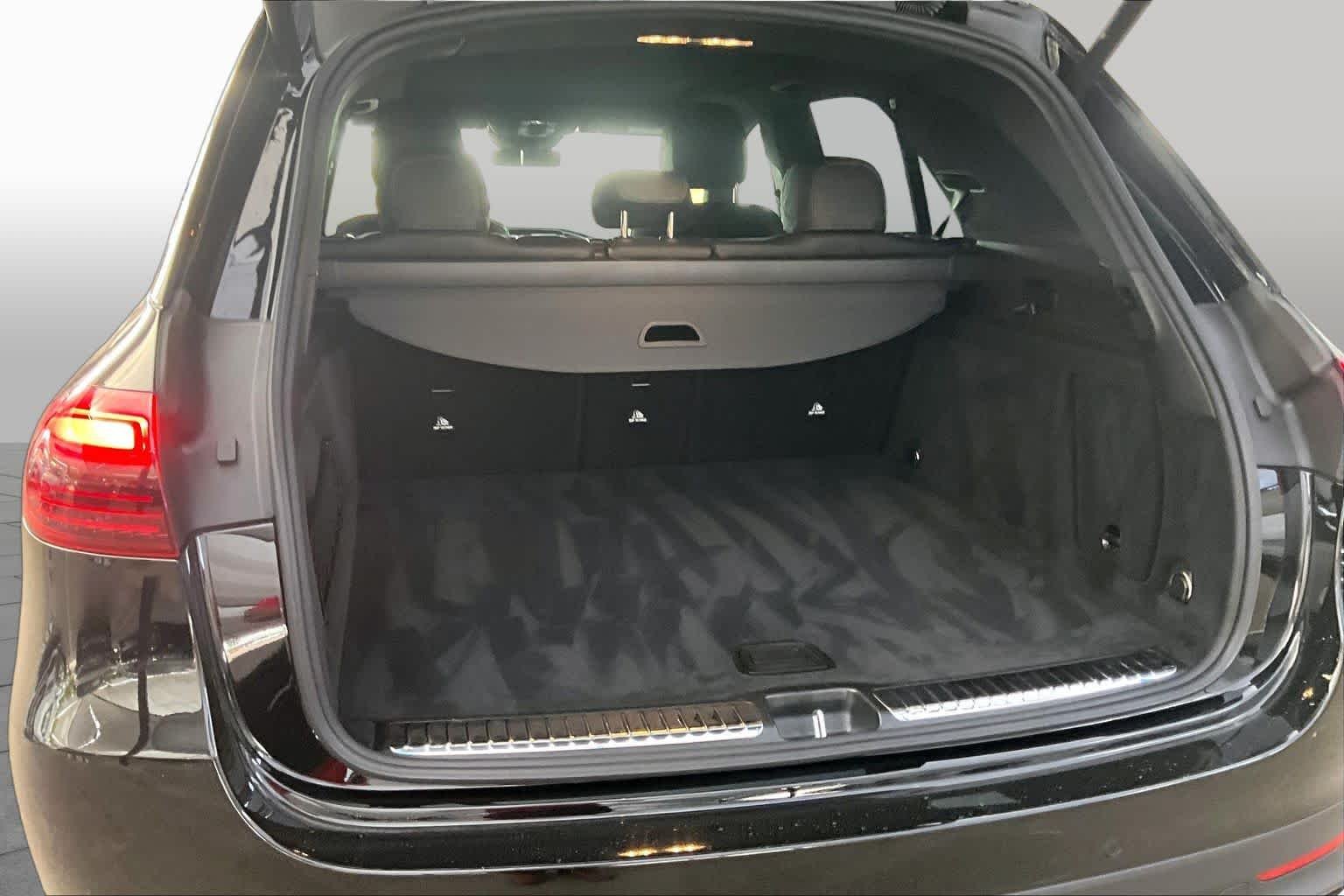 Certified Used 2026 Black Mercedes-Benz GLE 350 image 37
