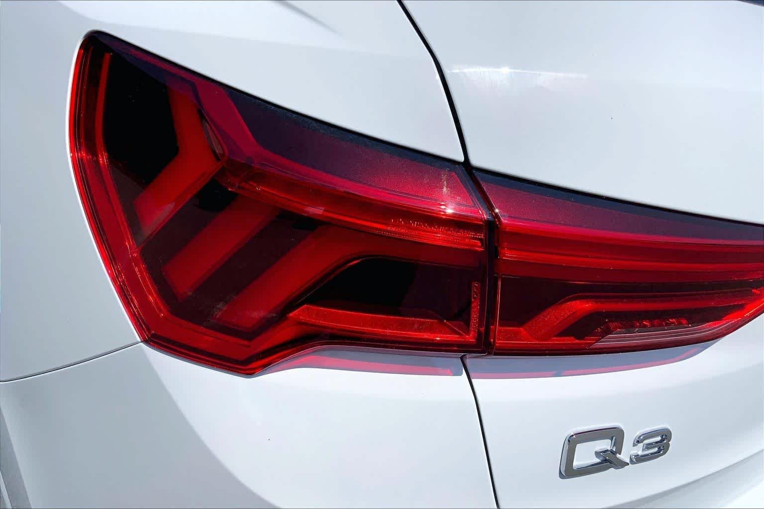 Used 2024 Glacier White Metallic Audi S line Premium Plus image 28