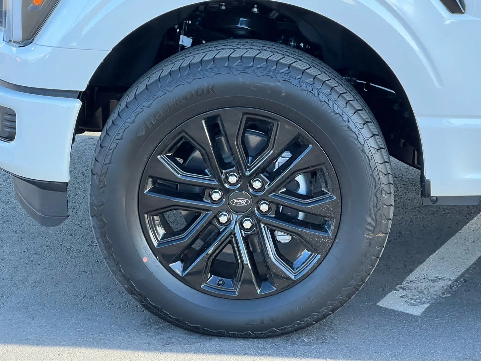 New 2026 Star White Metallic Tri-Coat Ford Lariat® image 13