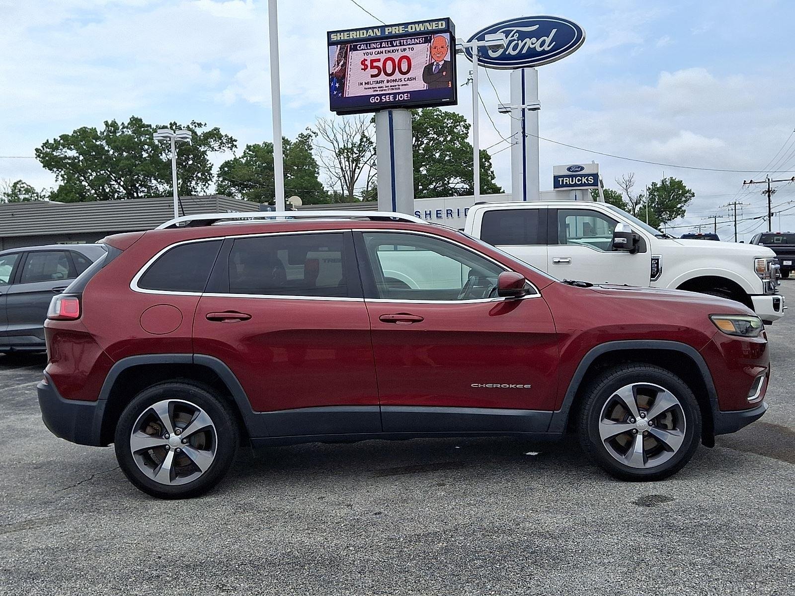 Used 2019 Velvet Red Pearlcoat Jeep Limited image 7
