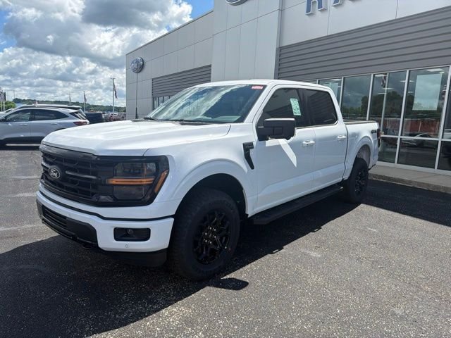 New 2026 Oxford White Ford XLT image 8