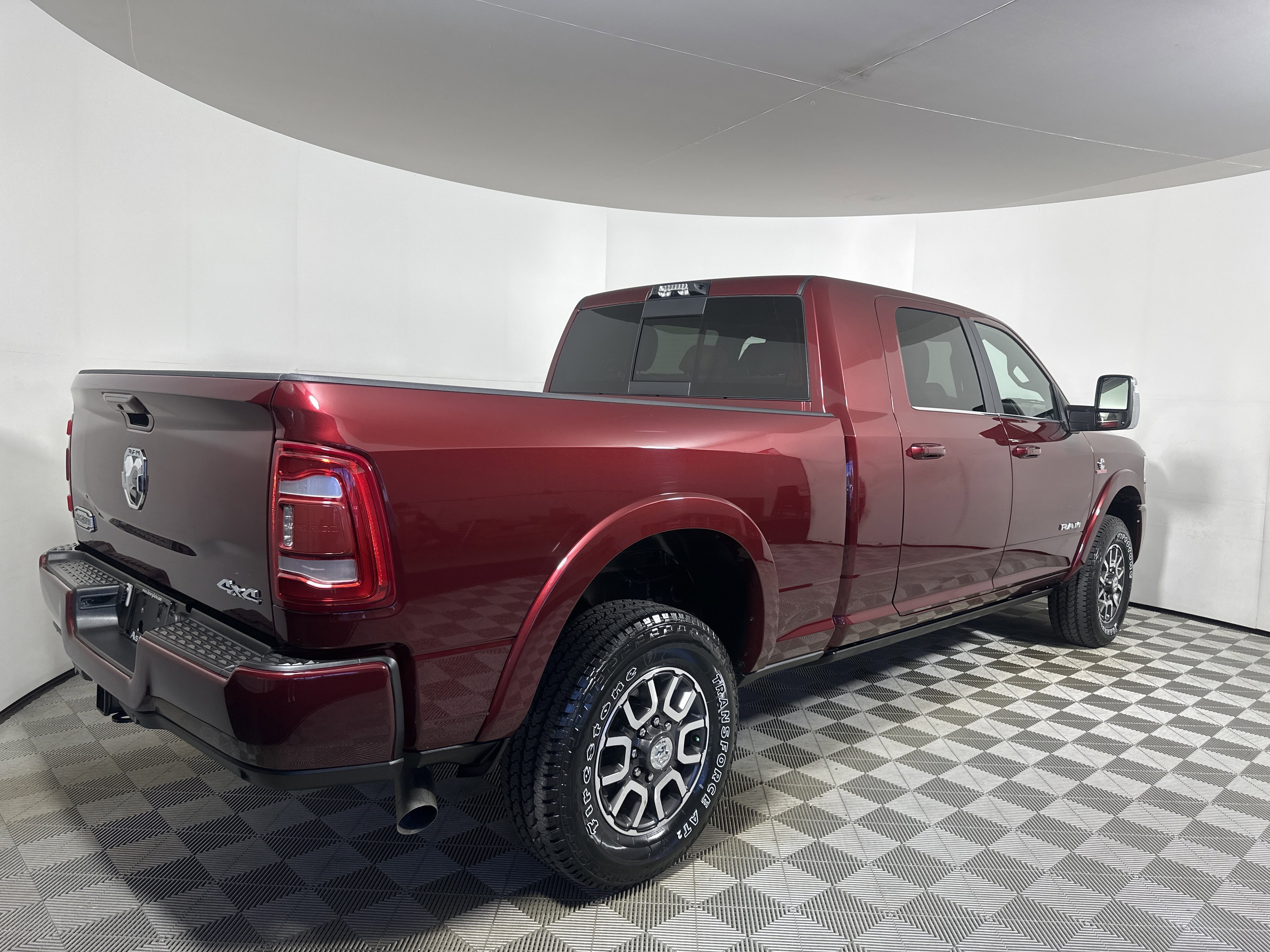 Used 2024 Delmonico Red Pearlcoat Ram Longhorn image 7