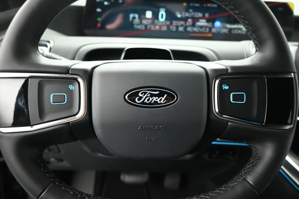 New 2026 Gray Ford Platinum image 11