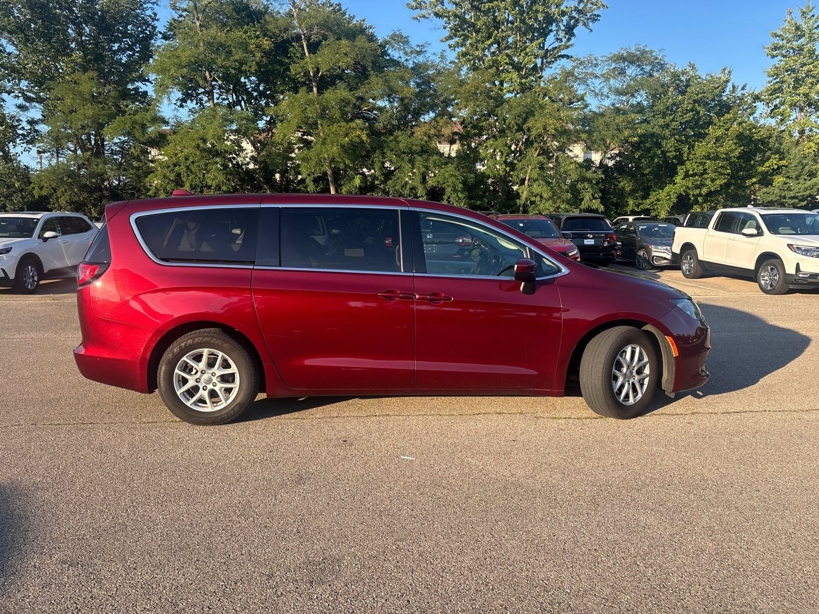 Used 2017 Velvet Red Pearlcoat Chrysler Touring image 26