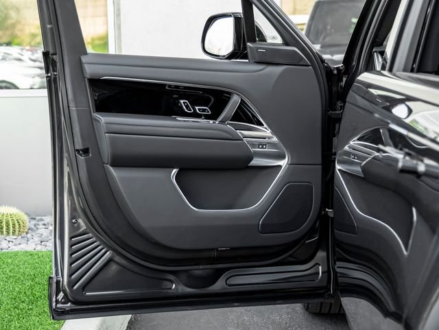New 2026 Carpathian Grey Land Rover SE image 12