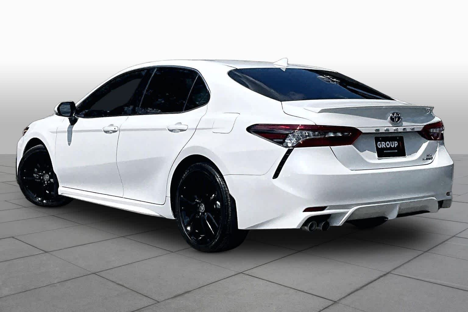 Used 2024 Wind Chill Pearl Toyota Hybrid XSE image 12