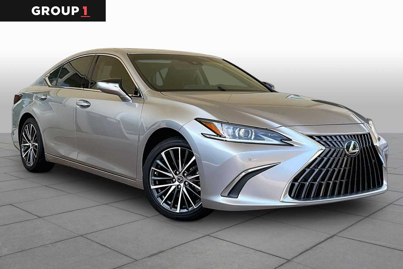 Used 2025 Iridium Lexus  image 3