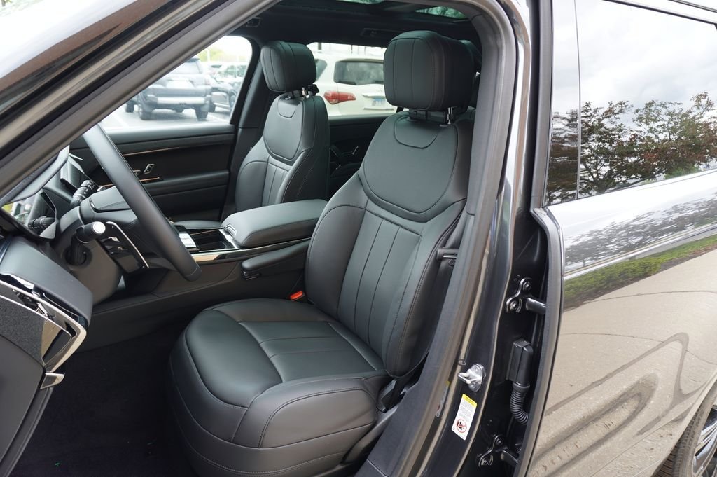 Used 2026 Gray Land Rover Dynamic SE image 13