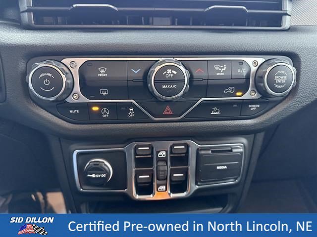 Used 2025 Black Clearcoat Jeep Sport image 17