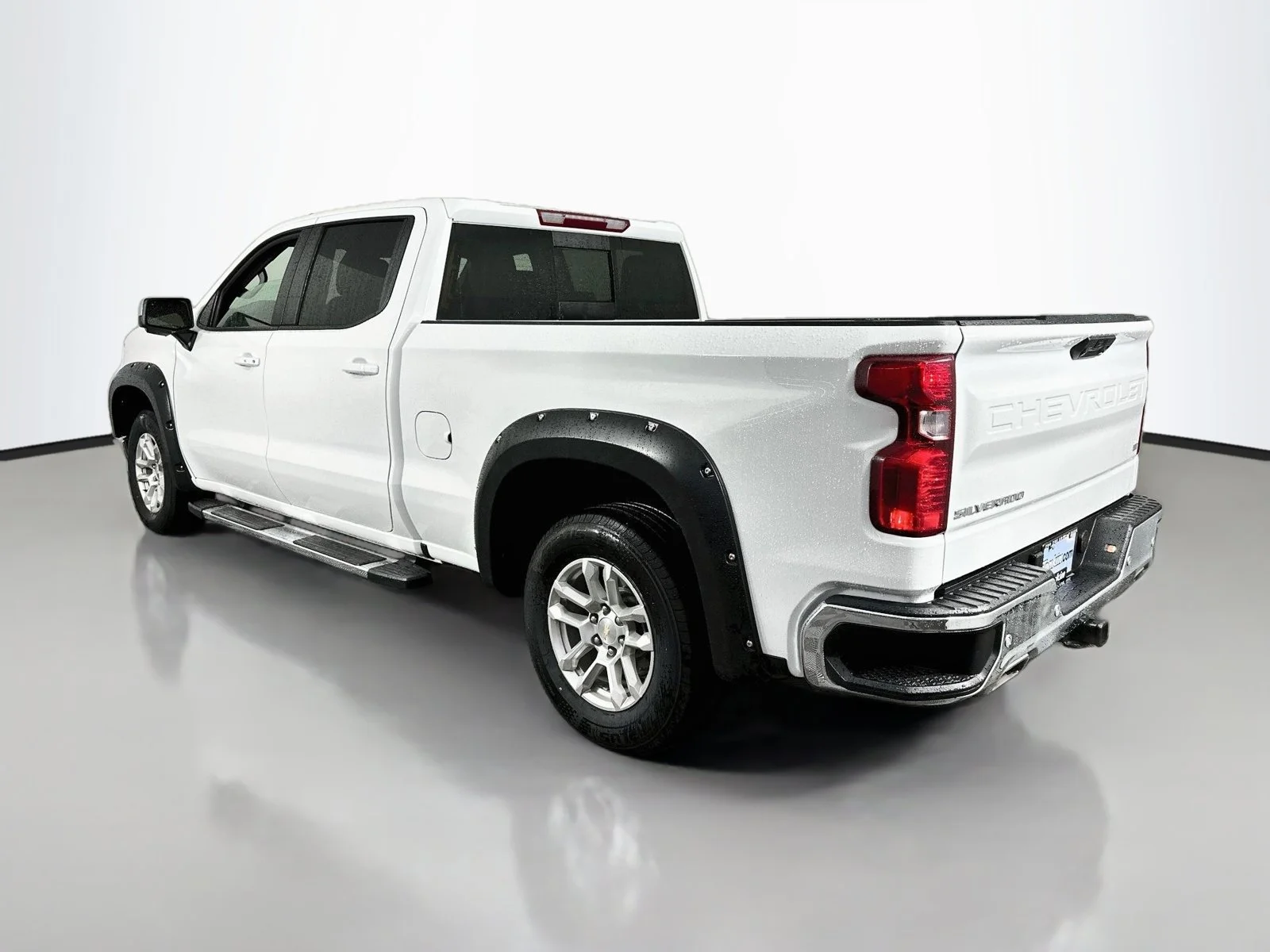 Used 2024 White Chevrolet LT image 6