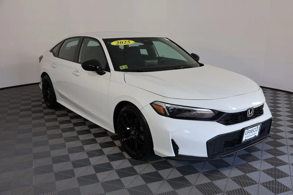 Used 2025 White Honda Sport image 1