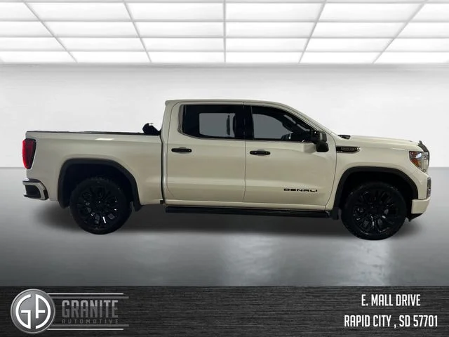 Used 2020 White GMC Denali image 7