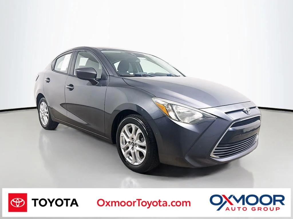 2017 Toyota Yaris iA AT's photo
