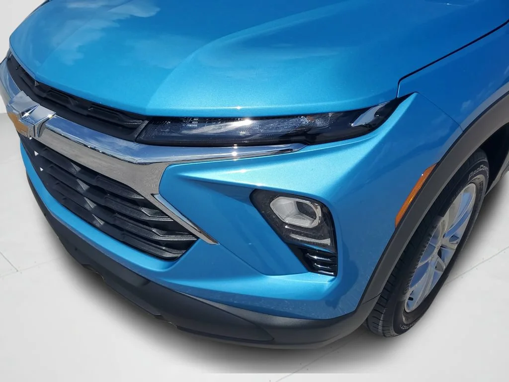 Used 2025 Marina Blue Metallic Chevrolet LS image 30