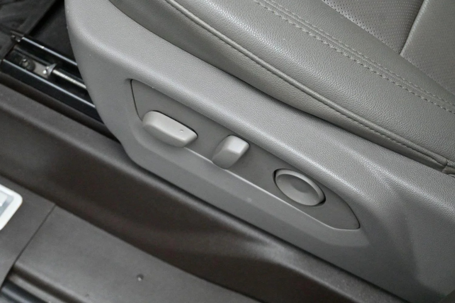 Used 2022 Dark Ash Metallic Chevrolet LTZ image 14