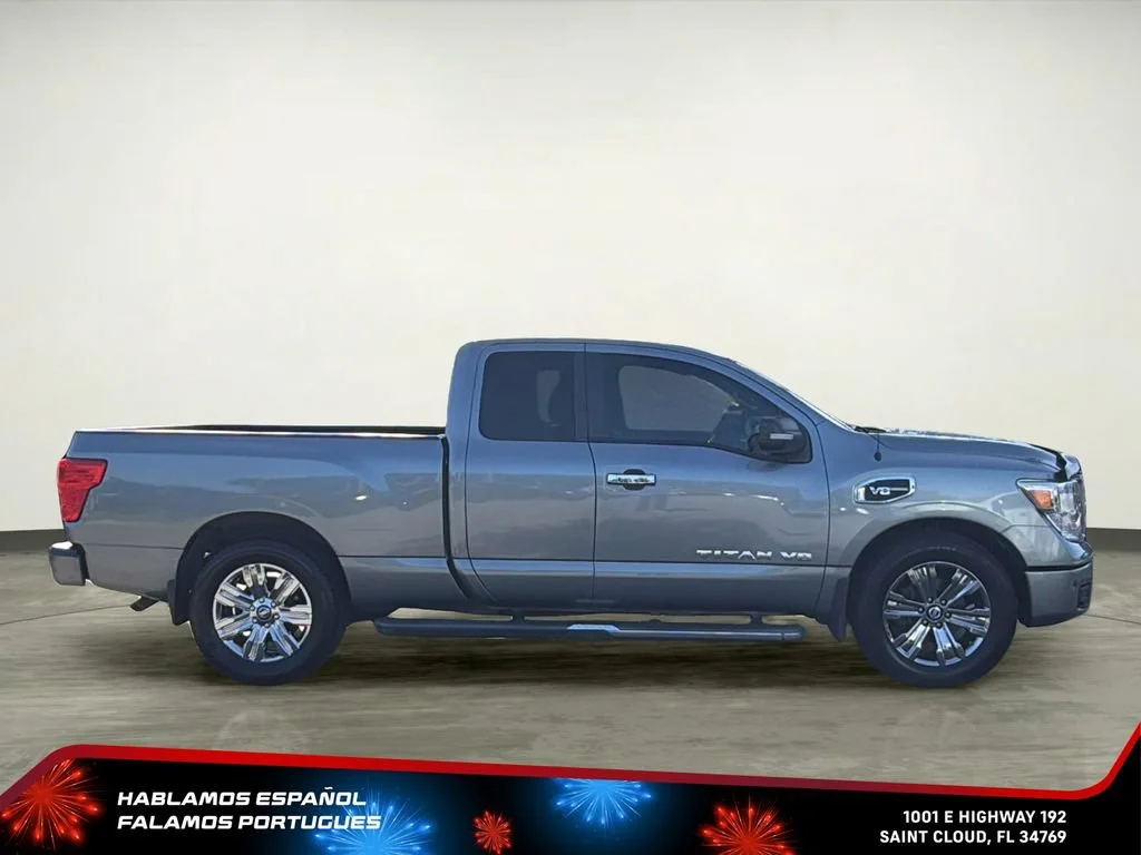 Used 2017  Nissan SV image 7