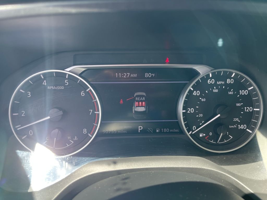 Used 2024 Gray Nissan SV image 18