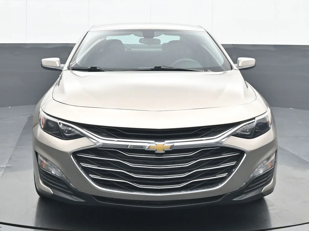 Used 2022 Gray Chevrolet LT image 1