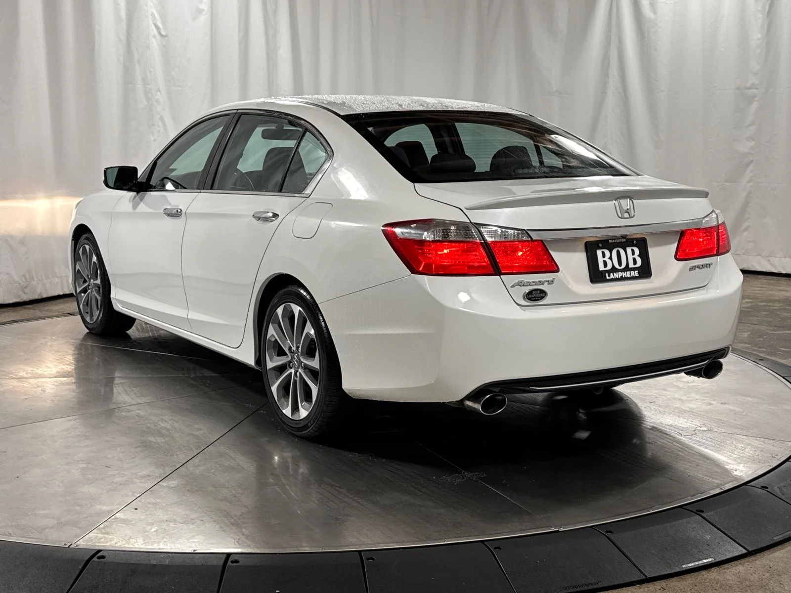 Used 2015 White Honda Sport image 9