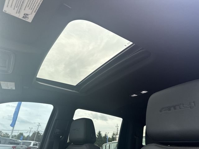 Used 2024 White GMC AT4 image 21