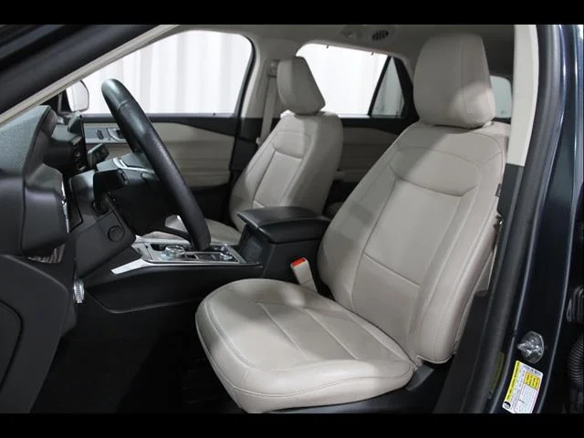 Used 2023 Stone Blue Ford Limited image 31