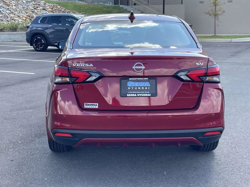 Used 2024 Red Nissan 1.6 SV image 4