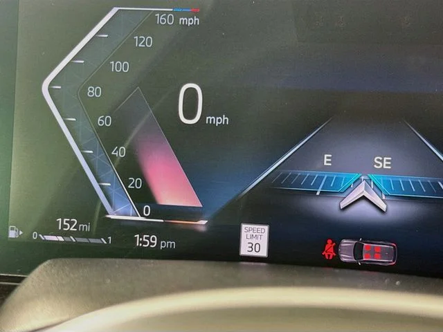 Used 2023 Gray BMW xDrive40i image 13
