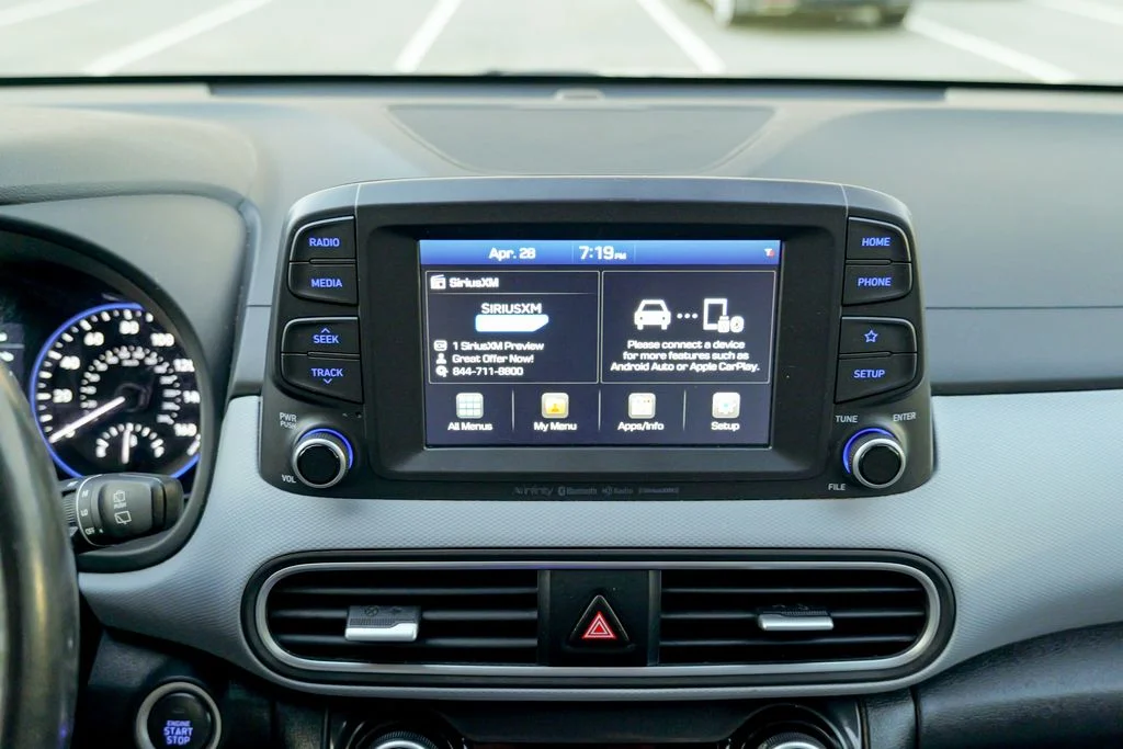 Used 2019 Sonic Silver Hyundai Limited image 45