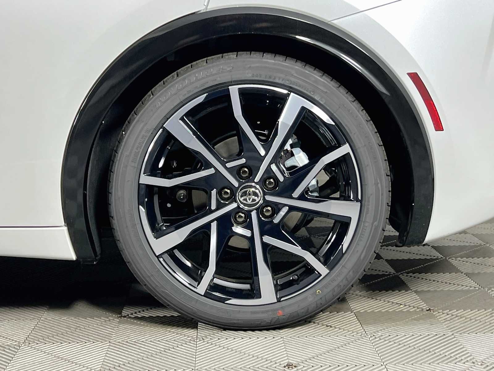 2026 Toyota Prius Plug-In Hybrid — photo 19