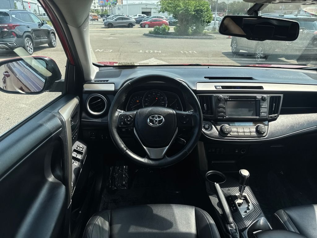 Used 2014 Red Toyota Limited image 13