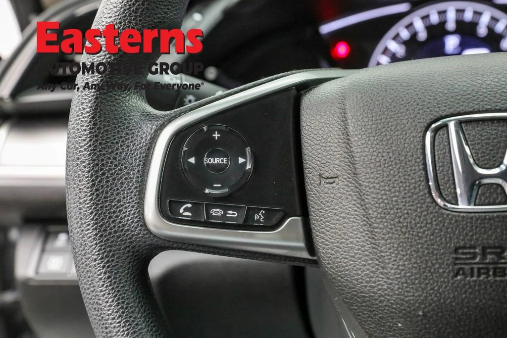 Used 2018 Silver Honda LX image 15