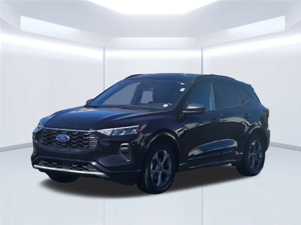 Used 2024 Agate Black Metallic Ford ST-Line image 2