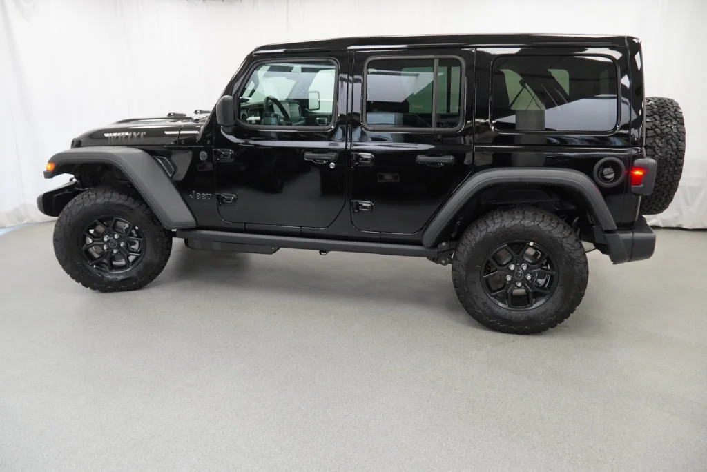 New 2027 Black Clear-Coat Exterior Paint Jeep Willys image 17