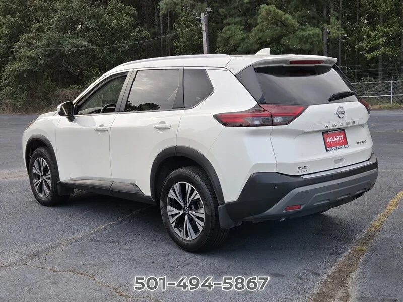 Used 2023 Pearl White NISSAN SV image 3