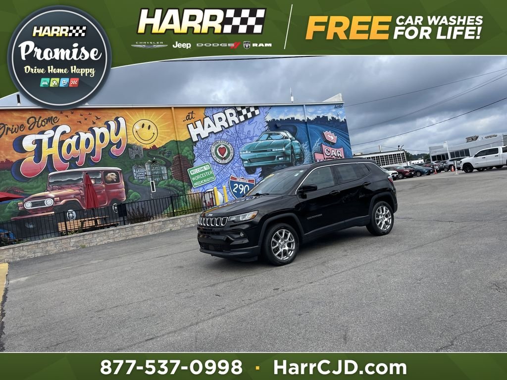 Used 2023 Black Jeep Latitude Lux image 1