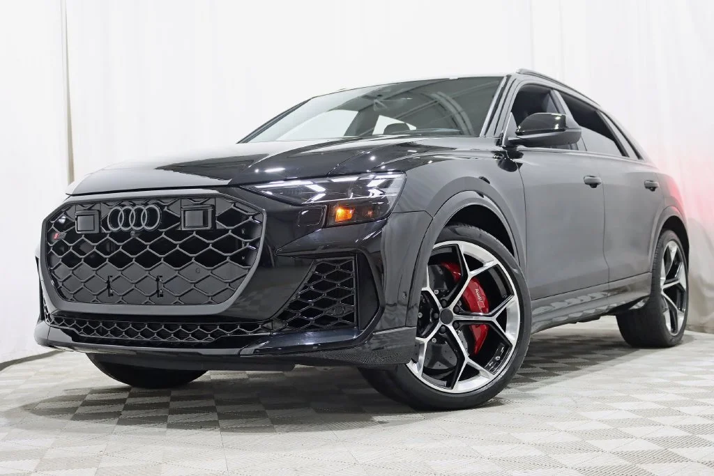 Used 2026 Black Audi 4.0T image 6