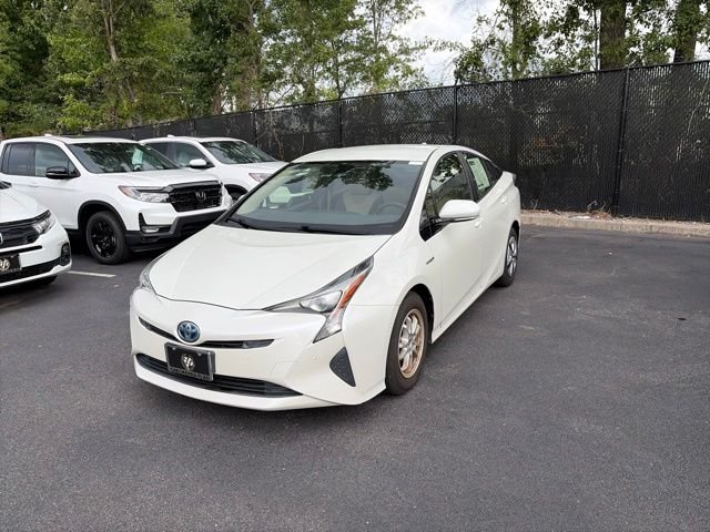 Used 2017 Blizzard Pearl Toyota Two image 1