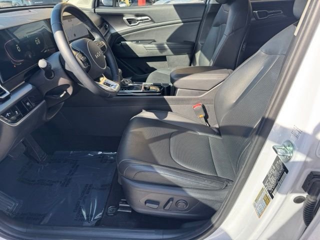 Used 2023 White Kia EX image 14