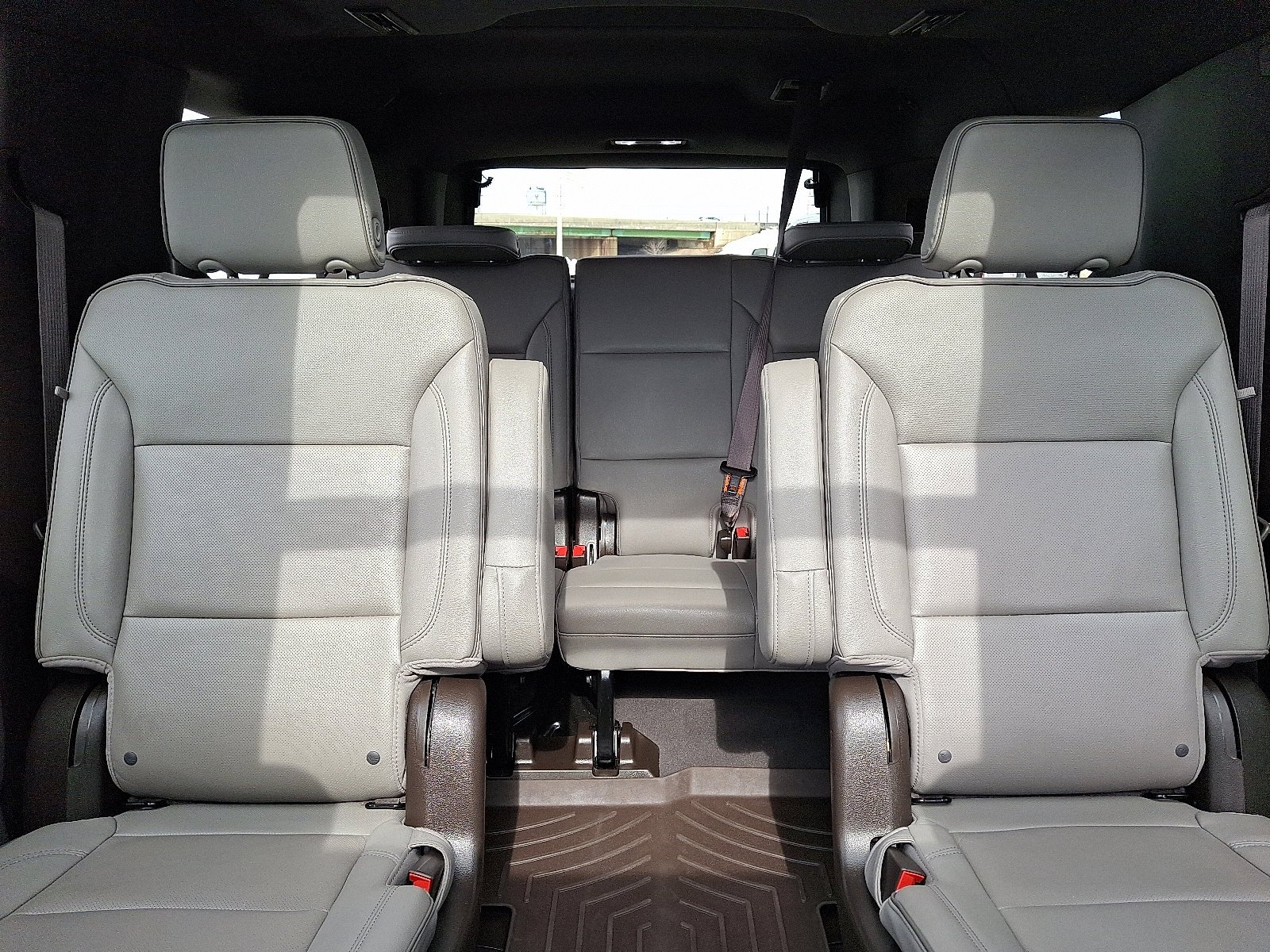 2023 GMC Yukon XL SLT - Photo 14