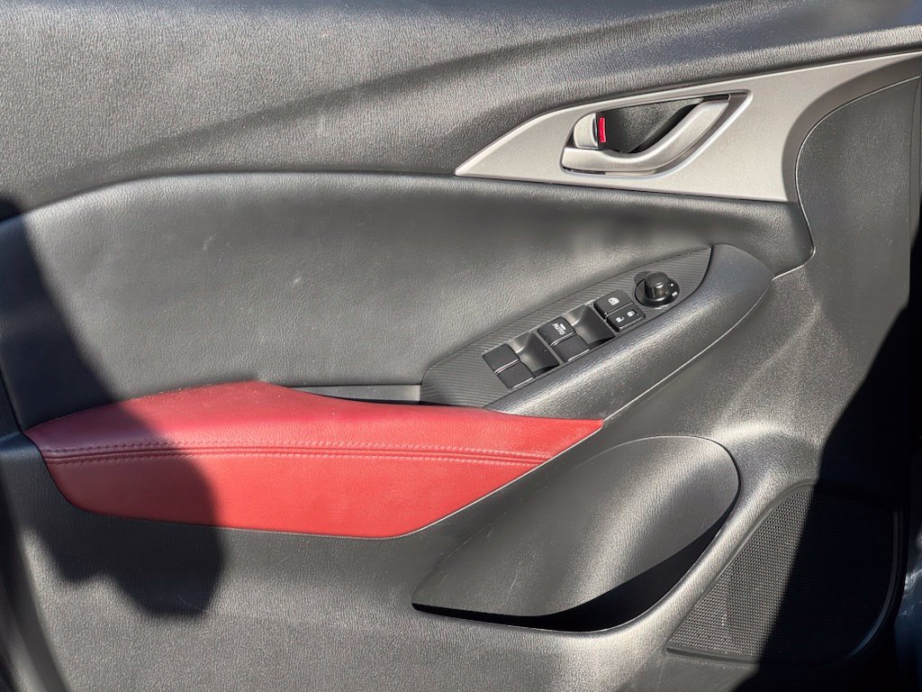 Used 2016 Gray Mazda Touring image 9
