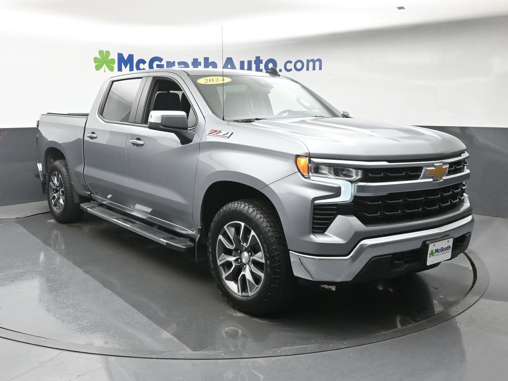 Used 2024 Gray Chevrolet LT image 2