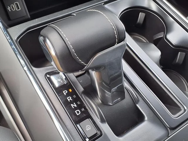 2025 Ford F-150 Lightning Flash - Photo 16