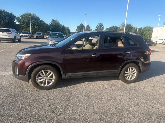Used 2014 Red Kia LX image 17