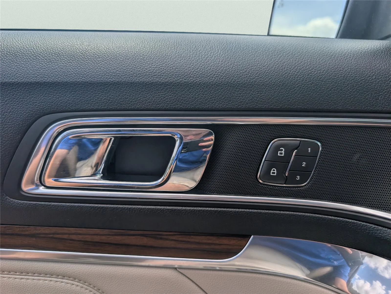 Used 2019 Agate Black Ford Limited image 24