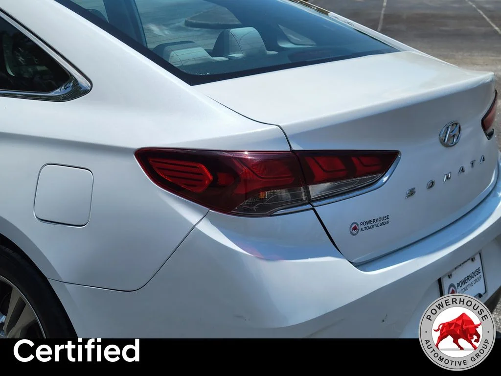 Used 2018 White Hyundai SEL image 13
