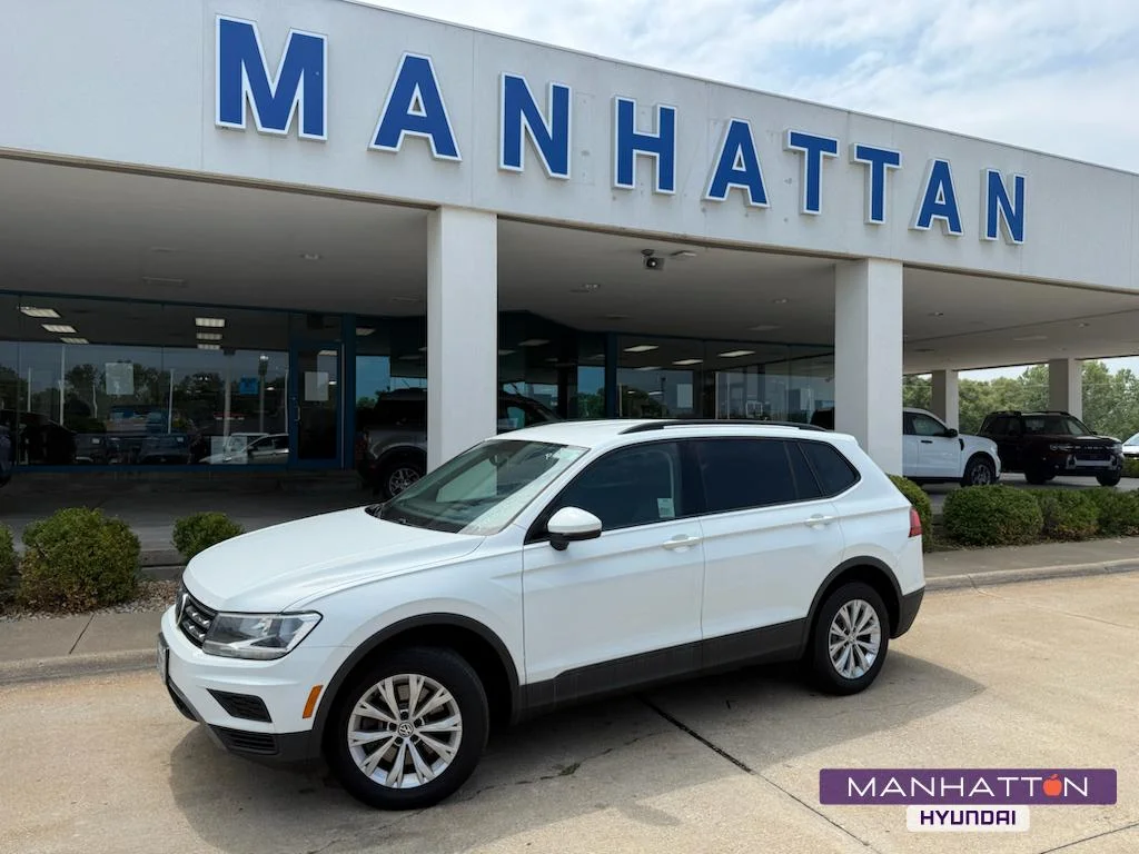 Used 2020 Pure White Volkswagen S image 1